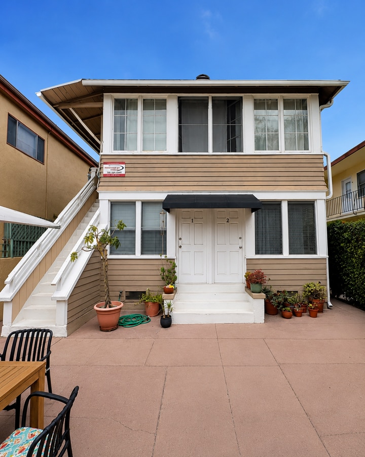 23 19th Ave Venice, CA 90291 - 23 19th Ave Venice, CA 90291
