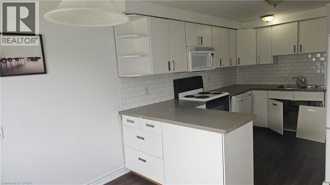 Photo - 58 Belwood Crescent