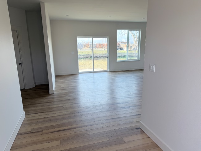 Photo - 14812 2nd St NE