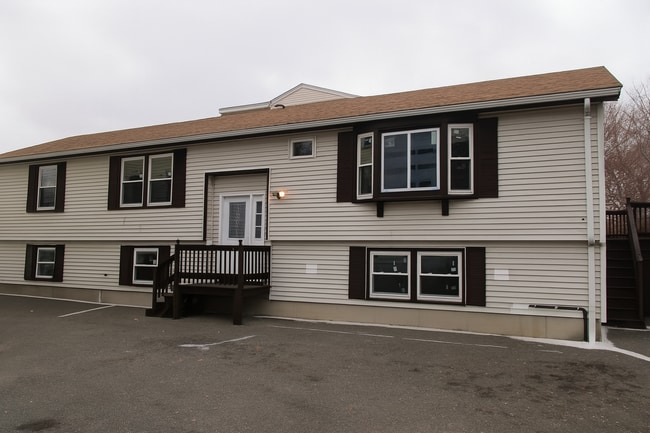 Photo - 47 Oak Island St Apartments Unit 1