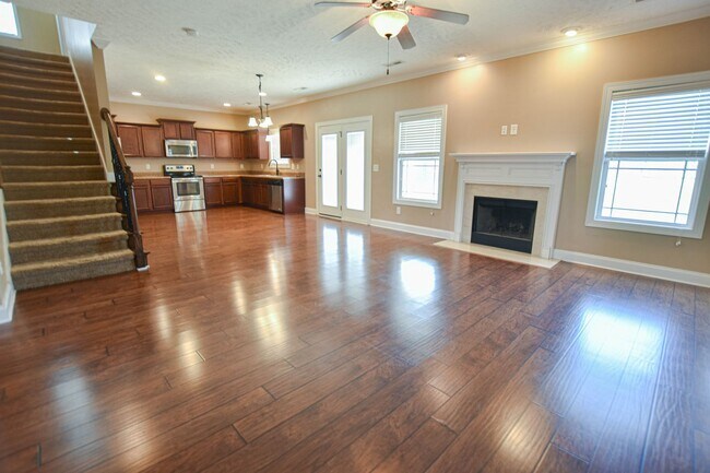 Photo - Pet Friendly Three Bedroom!