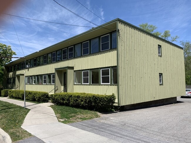 Photo - 172 Cliff St
