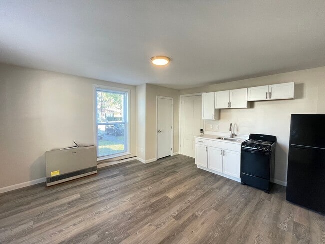 343 Hayward St Unit 1