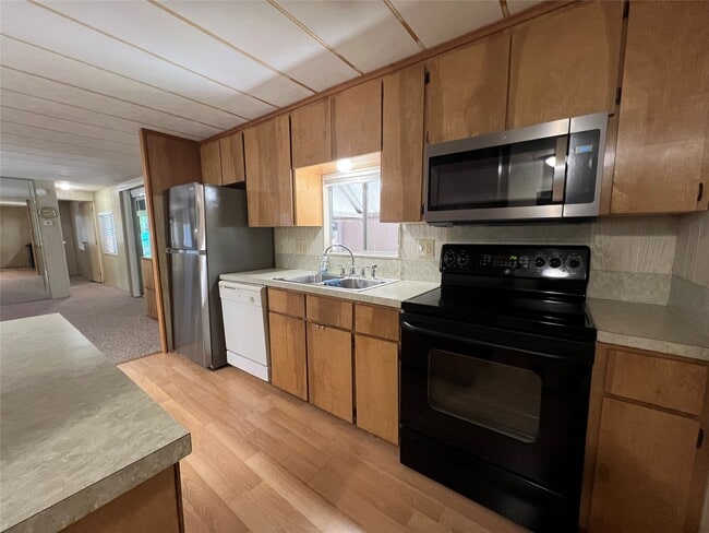 Photo - 39 Whippoorwill Ln