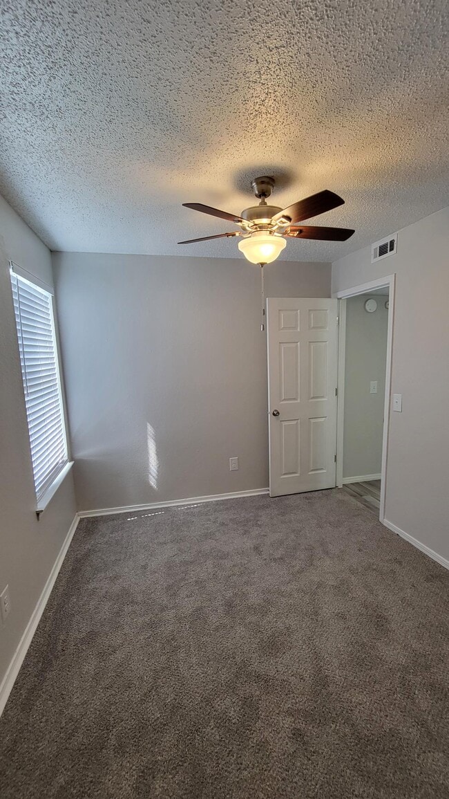 2 bed Flat guest bedroom