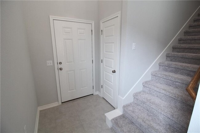 1320 Ambler Dr