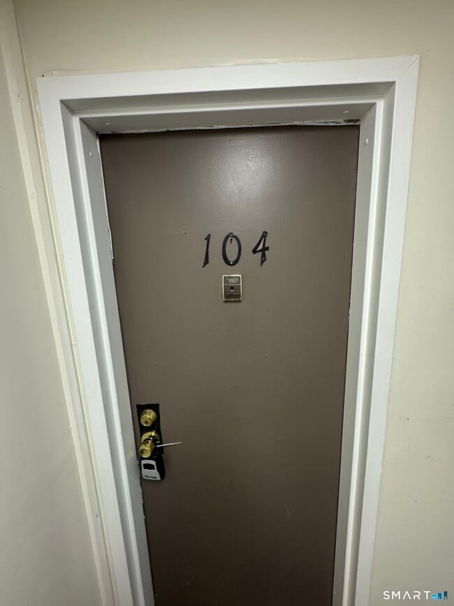 Photo - 104 Burgundy Hill Ln Unit 104