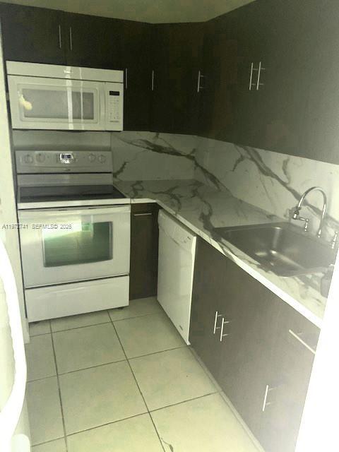 Photo - 13714 SW 90th Ave Unit 25