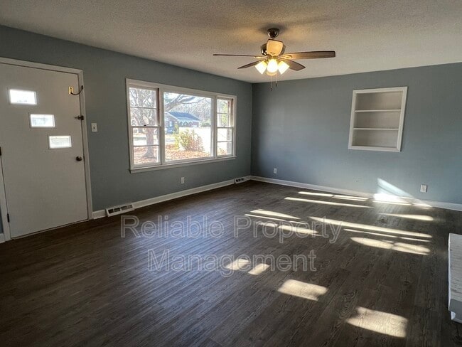 Photo - 1006 River Rd