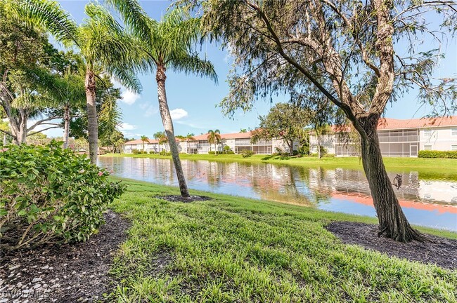 Building Photo - 7577 Silver Trumpet Ln Unit T103 Rental
