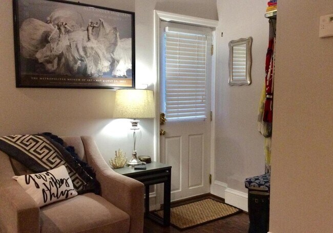 Photo - 442 3rd St NE Unit 442 3rd Street NE #B - Lower Level