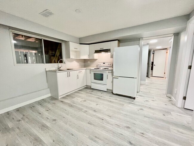 Photo - 2139 Tyner St