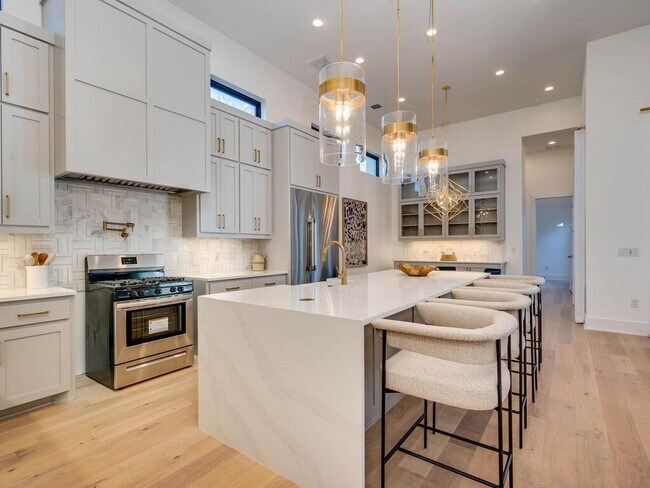 Photo - 5907 Nasco Dr