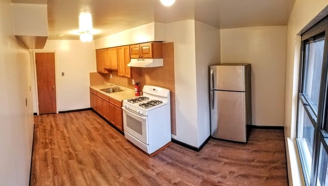 1719 Raspberry Ct