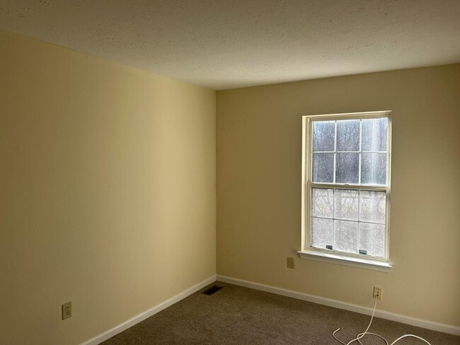 Photo - 892 N Waterford Ln