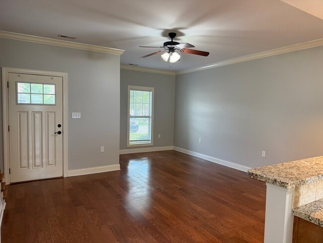 Photo - 1725 Stone Castle Dr NE