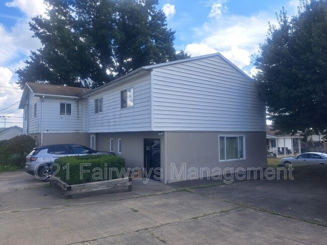 Photo - 115 N Water St