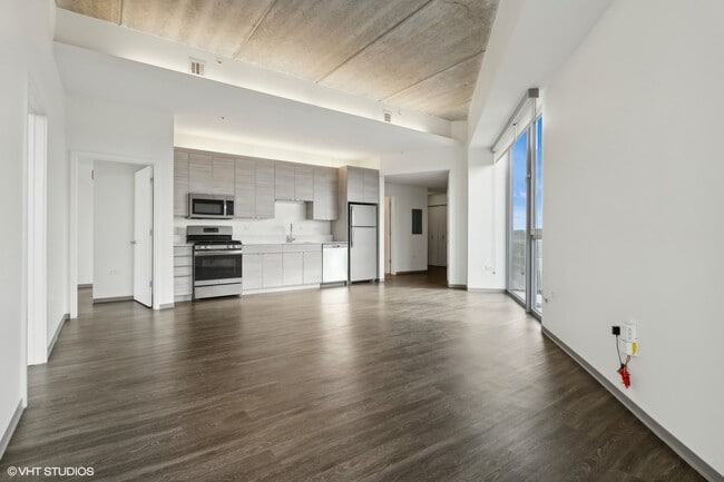 Photo - 1877 N Milwaukee Ave Unit 406