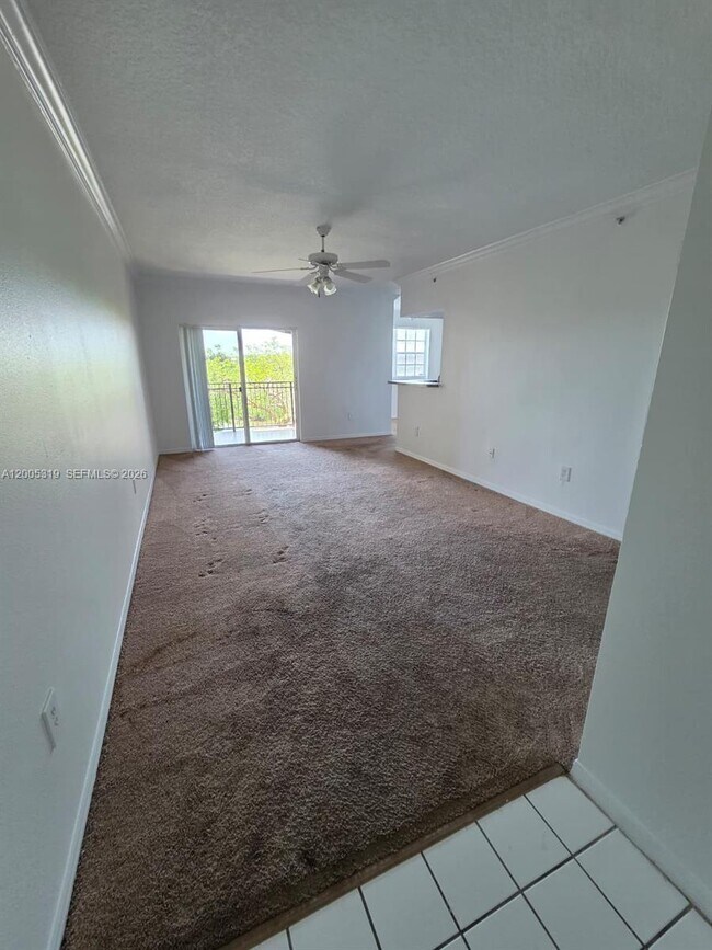 Building Photo - 11730 SW 2nd St Unit 12208