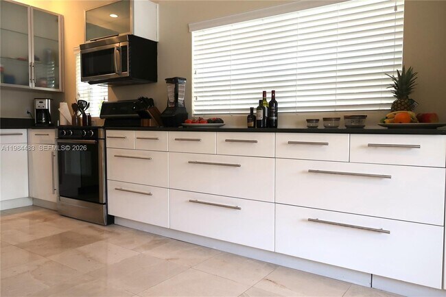 Photo - 929 Michigan Ave Unidad 3