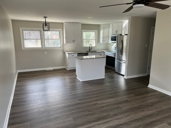 Photo - 524 Eastway Ave