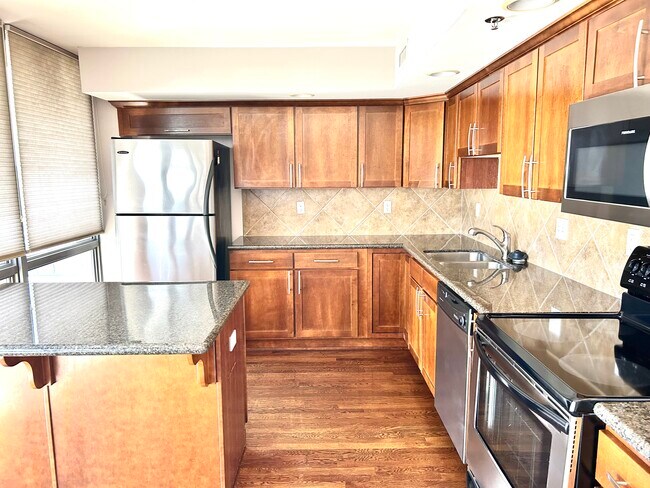 Photo - 600 Admiral Blvd Unit 1104