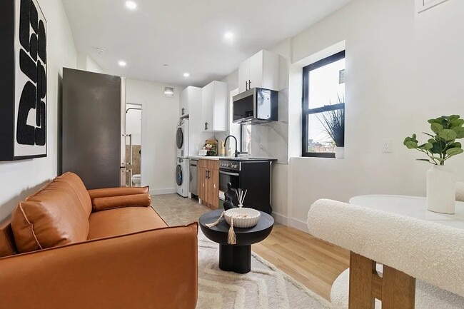Photo - 176 Rivington St Unidad 6