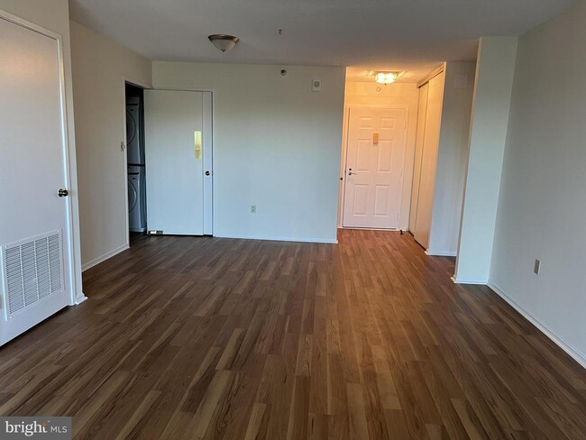 Photo - 15101 Interlachen Dr Unidad 1-819