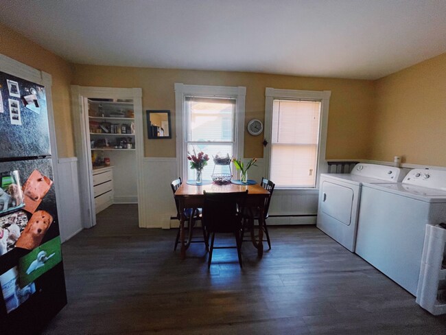 39 Chestnut St Unit Flr 2