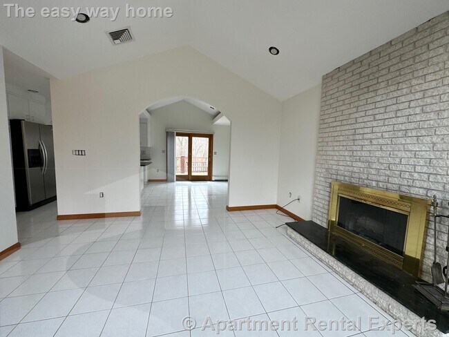 Photo - 116 Grover Rd