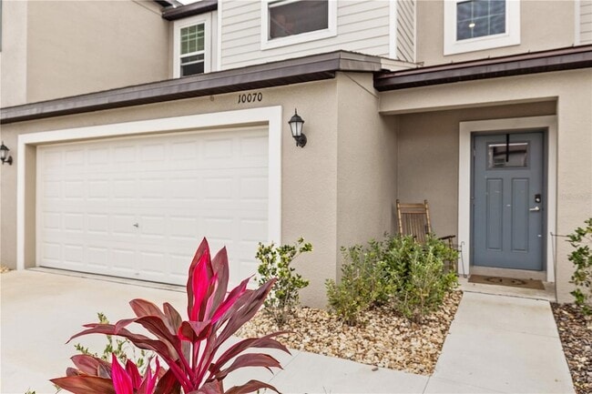 Building Photo - 10070 Trumpet Honeysuckle Wy