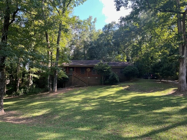 Building Photo - 320 Beaverdam Rd