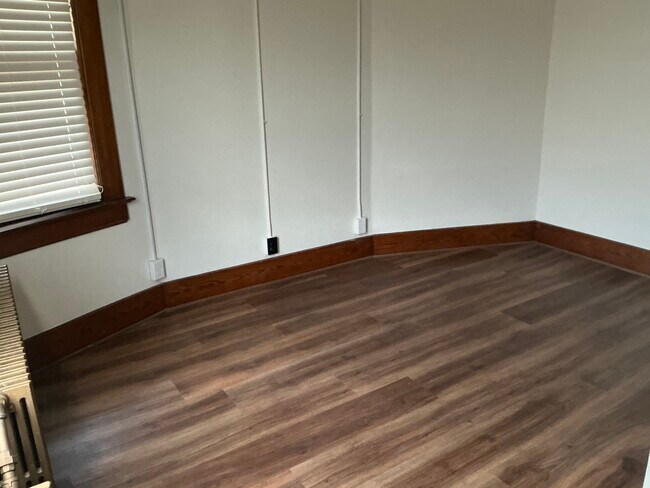 Photo - 215 N Main Ave Unit 2 bedroom apartment