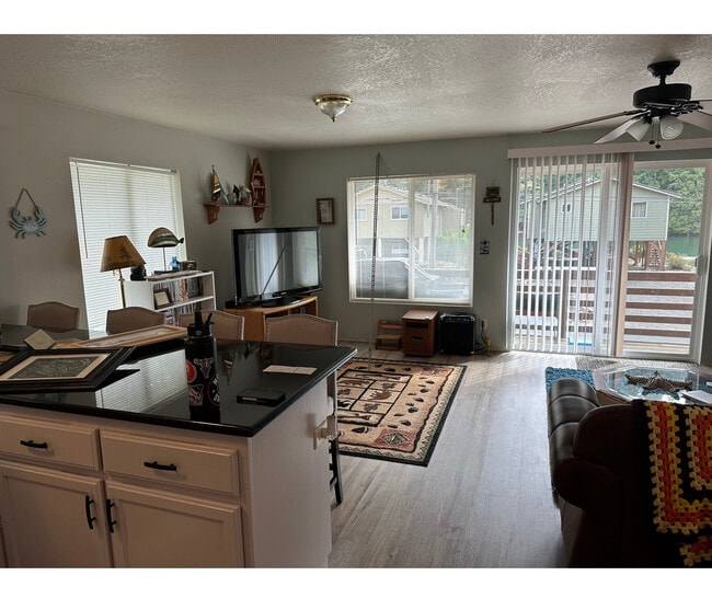 Photo - 1977 S Windy Bend Dr