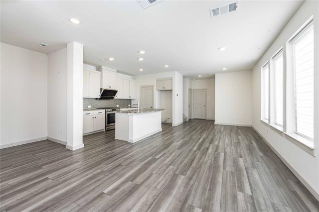 Photo - 208 Spring Hill Rd