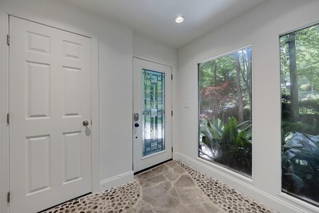 Photo - 102 Vanessa Dr