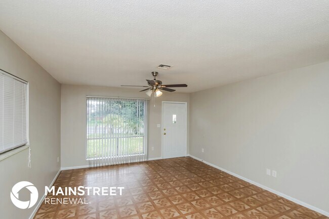 794 Bianca Dr NE