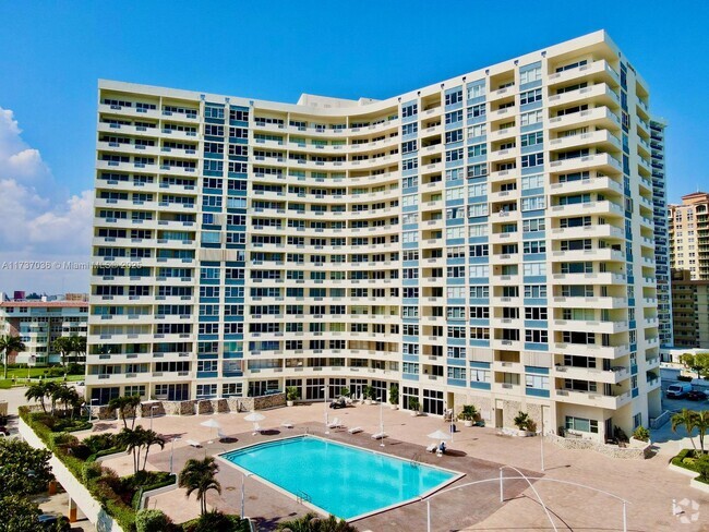 Building Photo - 3180 S Ocean Dr Unit 401 Rental