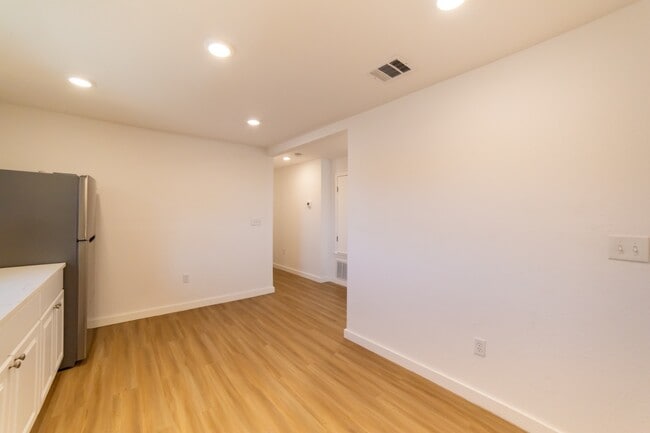 Photo - 2326 Cincinnati Ave