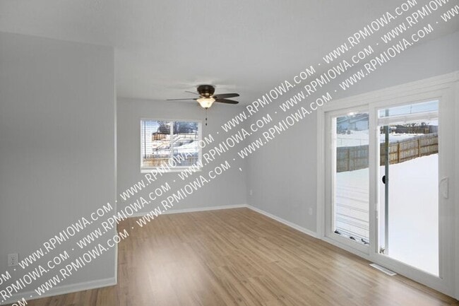 Photo - 4025 SE 25th St