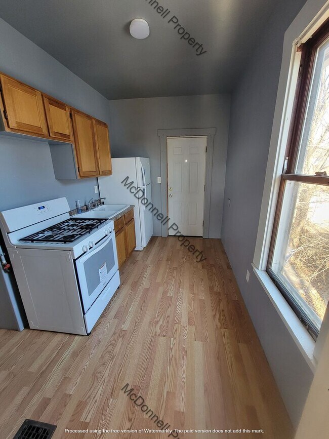 602 E 14th St Unidad 602 Apt. 3