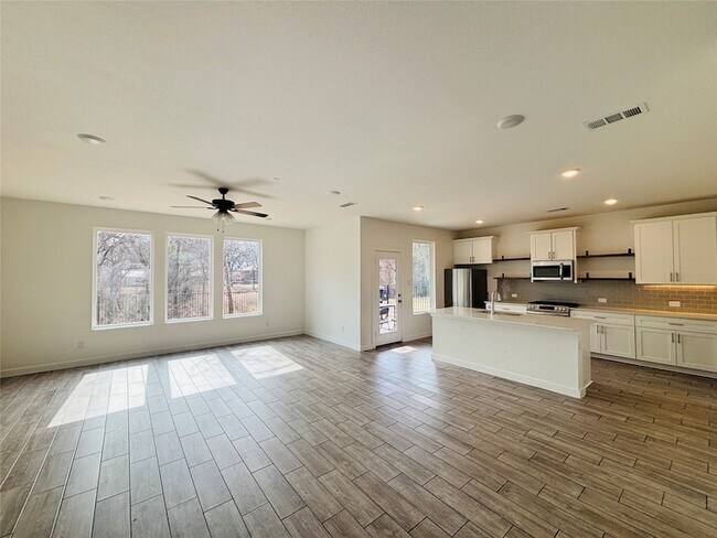 Photo - 4508 Hogan's Alley Dr