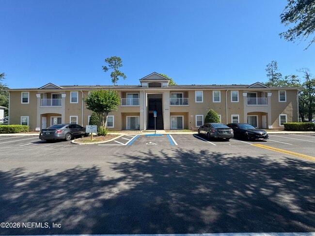 Building Photo - 6063 Maggies Cir Unit 110