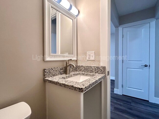 Photo - 2855 Taft Ave SW