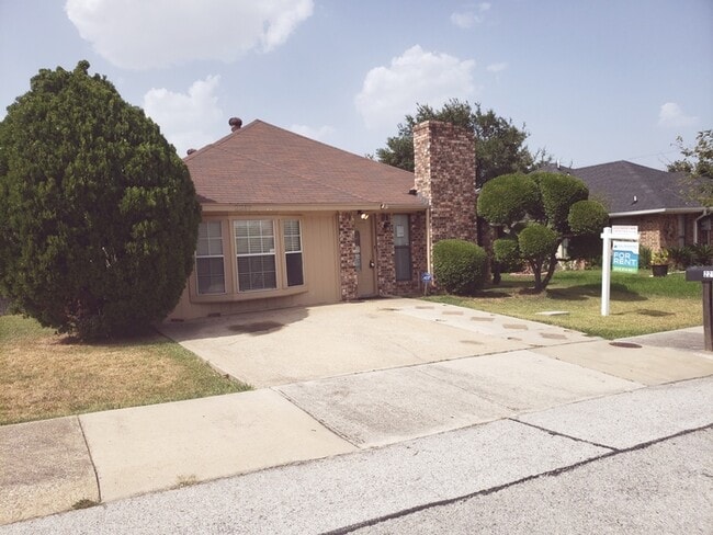 Photo - 2217 Rockwood Dr