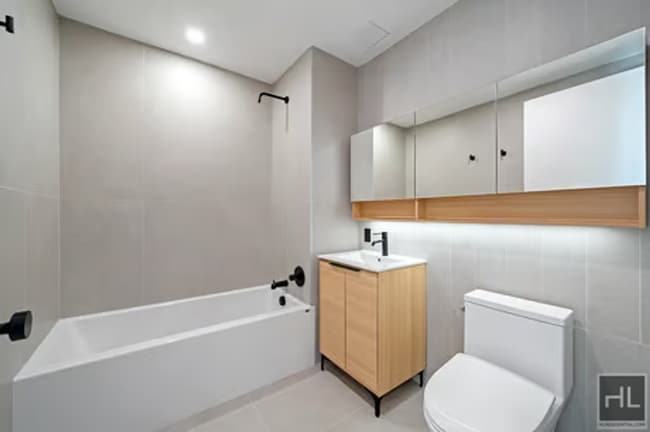 Photo - CARROLL STREET Unidad 701