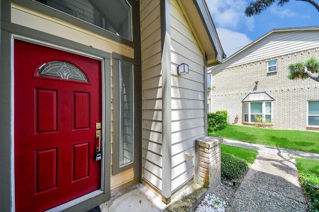 Photo - 742 Country Pl Dr