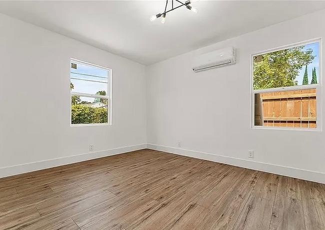 Building Photo - 8124 Shirley Ave