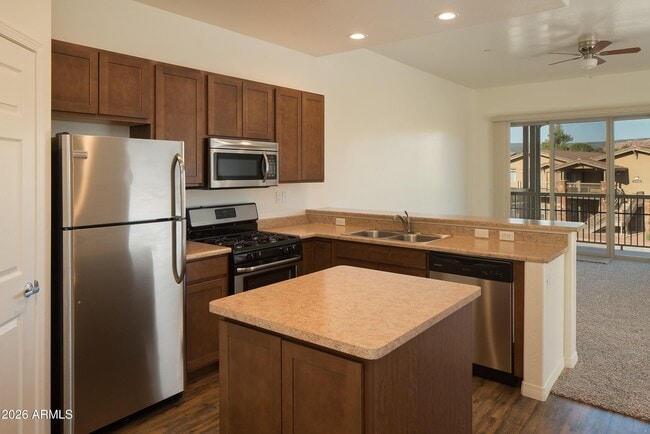 Photo - 1900 Kestrel Cir