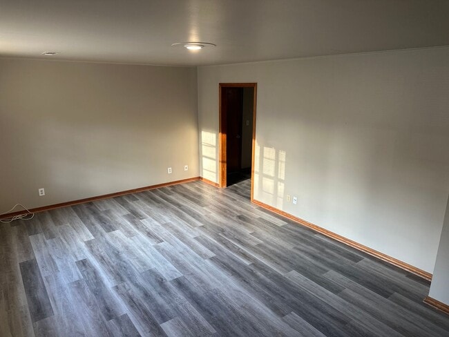 Photo - Available Now! 3-Bed, 1-Bath Home in centr...